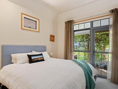 Hawkdun Rise Vineyard & Accommodation Александра Экстерьер фото